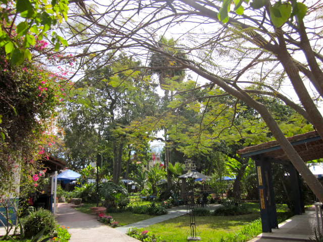 Entrance to the Lake Chapala Society