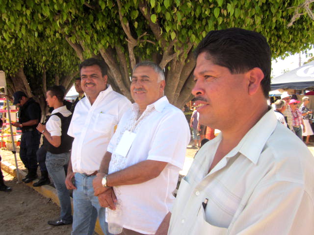 Chapala Mayor and Two Friends