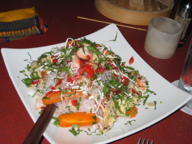 Thai noodles and shrimp