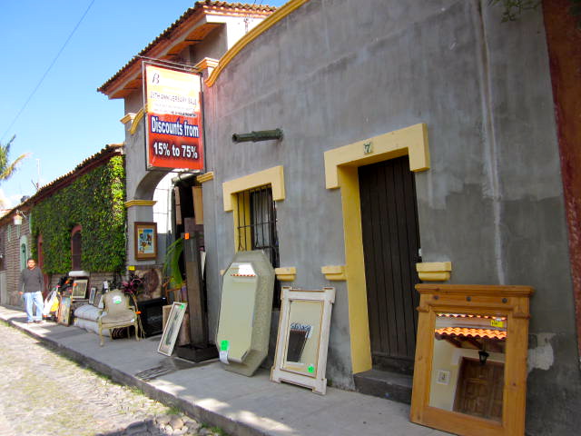 Front of Barbara's Bazaar