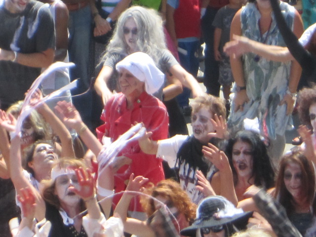 Dancing Zombies