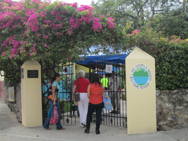 Entrance Entrance to the Lake Chapala Society