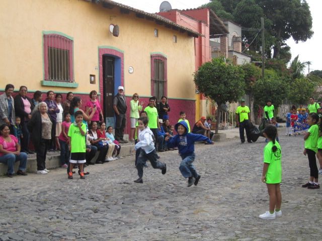 Children racing