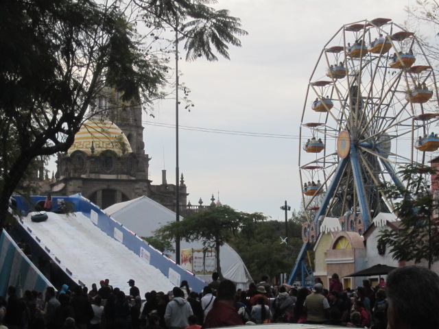 Farris Wheel and slide