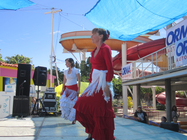 Women Dancing