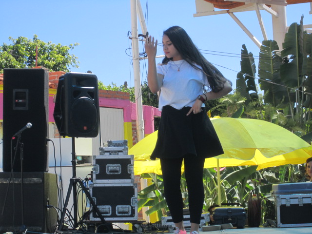 Dancing Girl