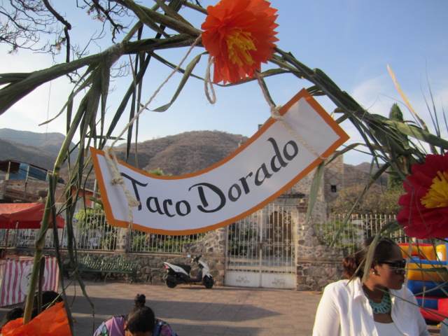 Taco Dorado Sign
