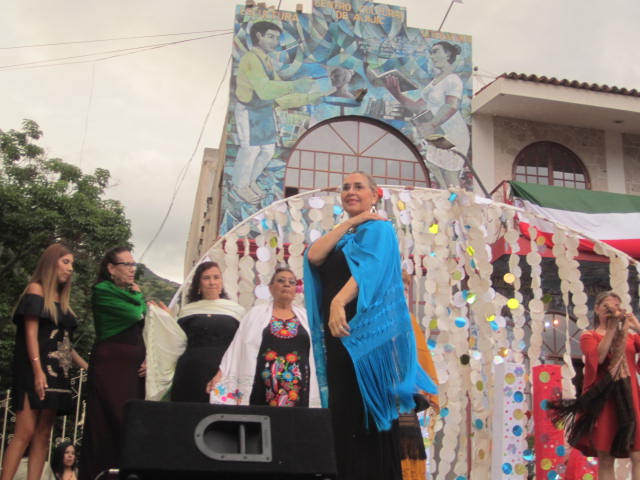 Woman modeling rebozo