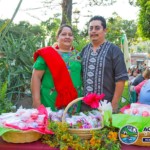 Couple in Combate Flores Ajijic