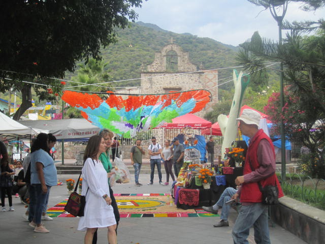 Plaza decorations