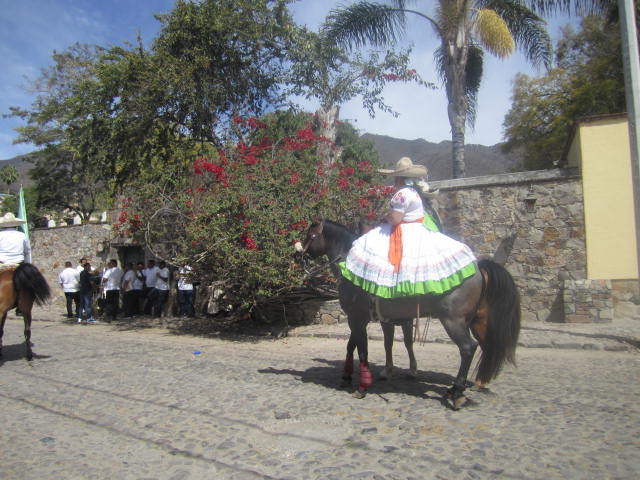 Escaramuza woman