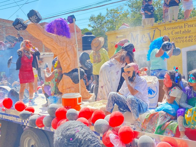 Parade in Chapala